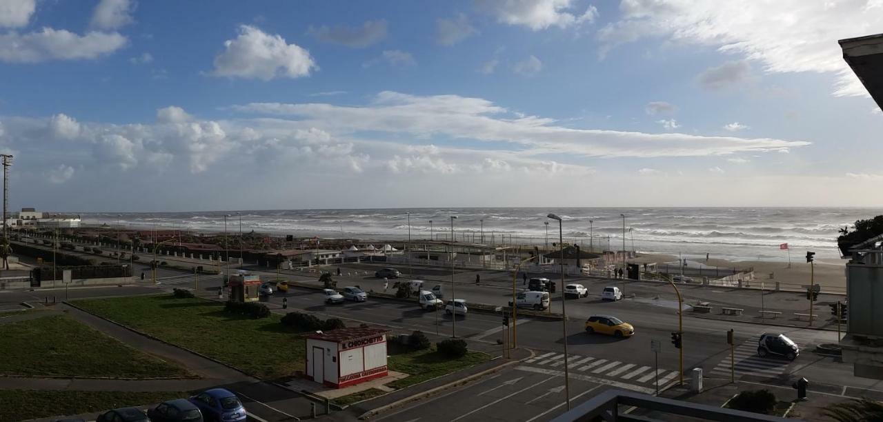 Roma Beach Lido di Ostia Exterior foto